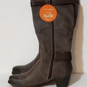 New, Women's Natural Soul Keira Taupe Brown Boots